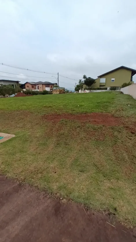 Terrenos no condomínio Campo da Cachoeira