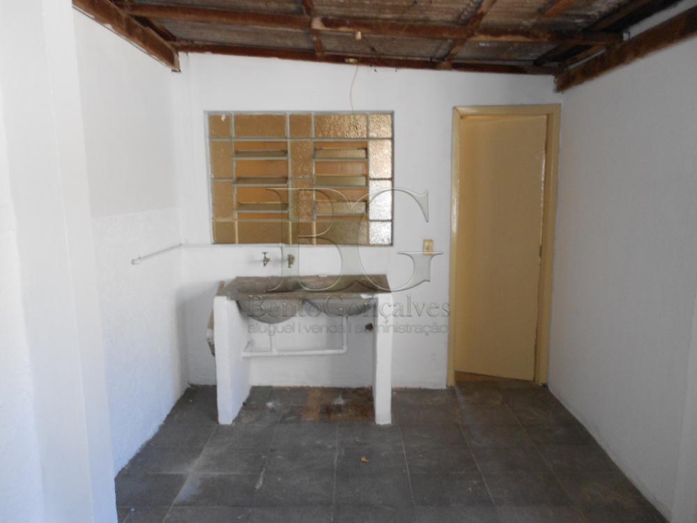 Area de Serviço Alugar Casas / Padrão em Poços de Caldas R$ 900,00 - Foto 7