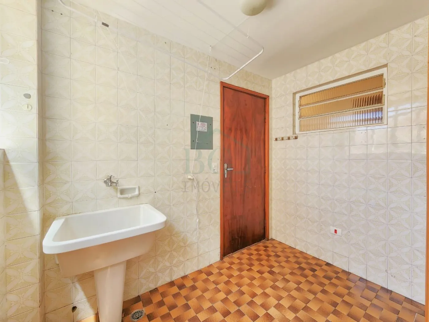 ÁREA DE SERVIÇO Alugar Apartamentos / Padrão em Poços de Caldas R$ 1.400,00 - Foto 16