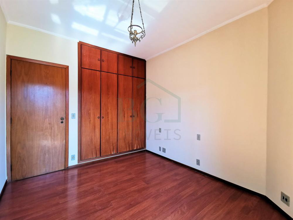 Alugar Apartamentos / Padrão em Poços de Caldas R$ 1.800,00 - Foto 17
