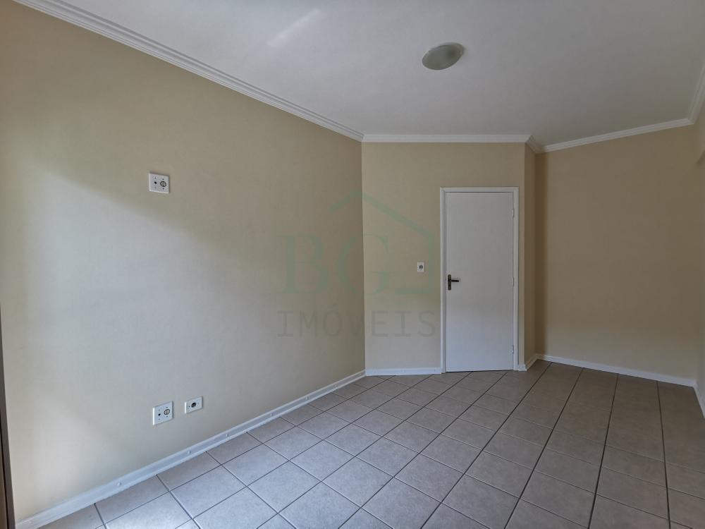 Apartamento para alugar com 2 quartos, 115m² - Foto 7