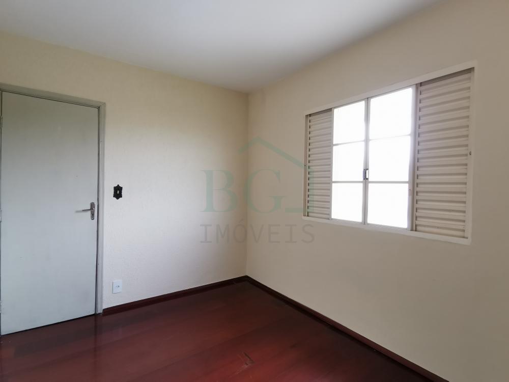 Alugar Apartamentos / Padrão em Poços de Caldas R$ 950,00 - Foto 7