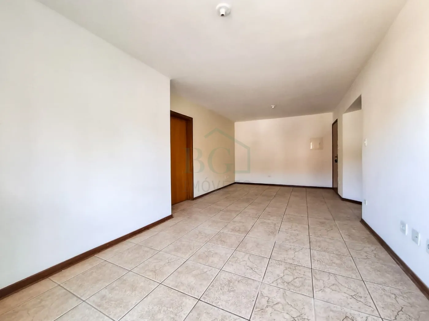 Apartamento à venda com 2 quartos, 80m² - Foto 4