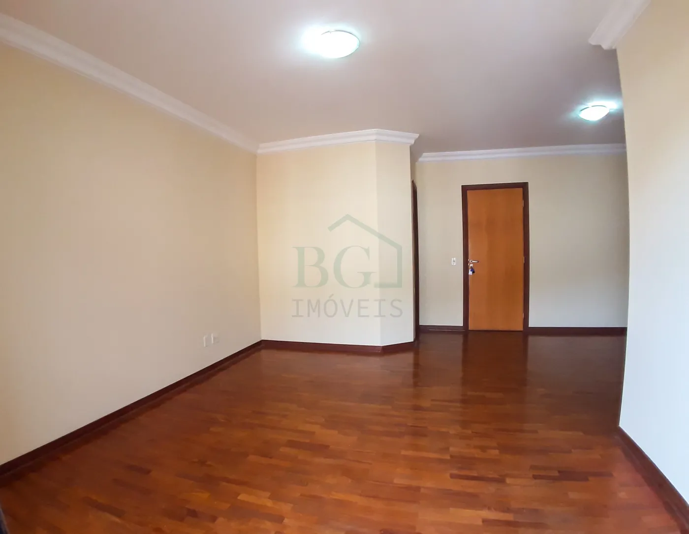 Apartamento à venda com 3 quartos, 123m² - Foto 6