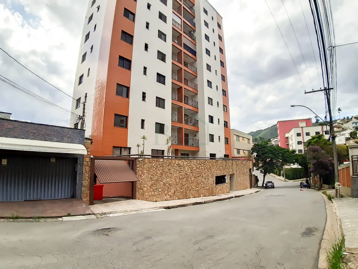 Apartamento à venda com 3 quartos, 123m² - Foto 1