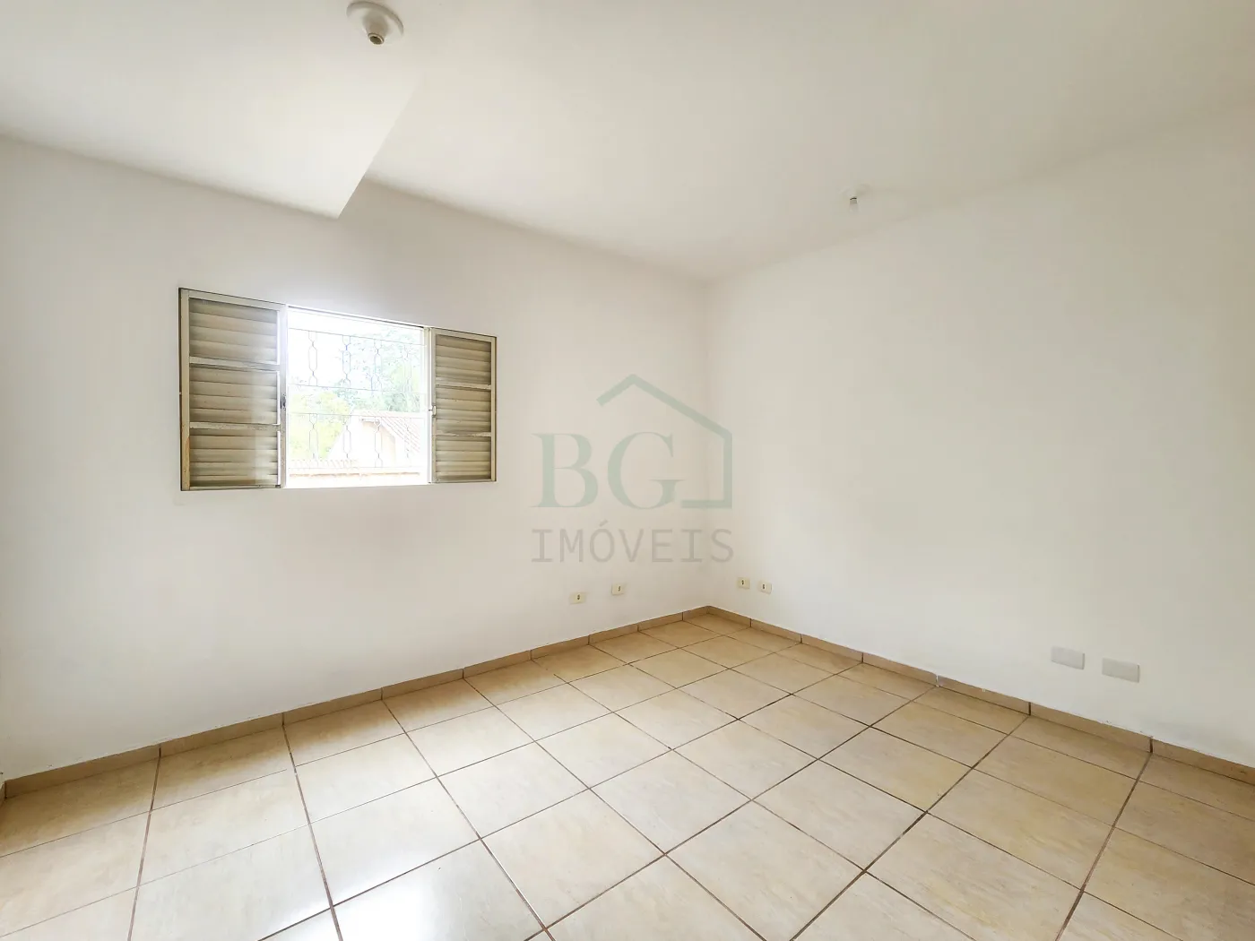 Casa para alugar com 2 quartos, 50m² - Foto 9