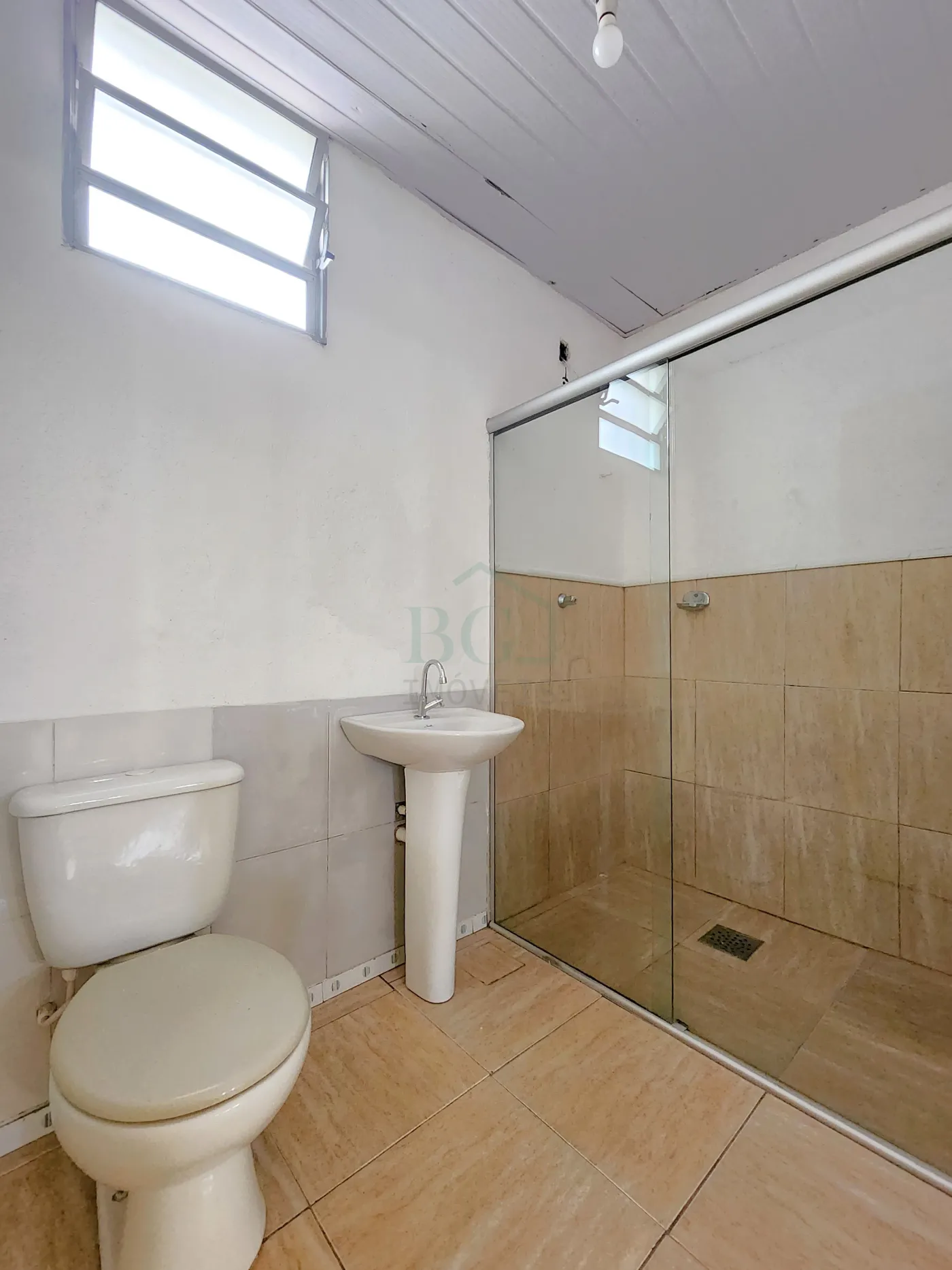 Casa para alugar com 2 quartos, 50m² - Foto 13