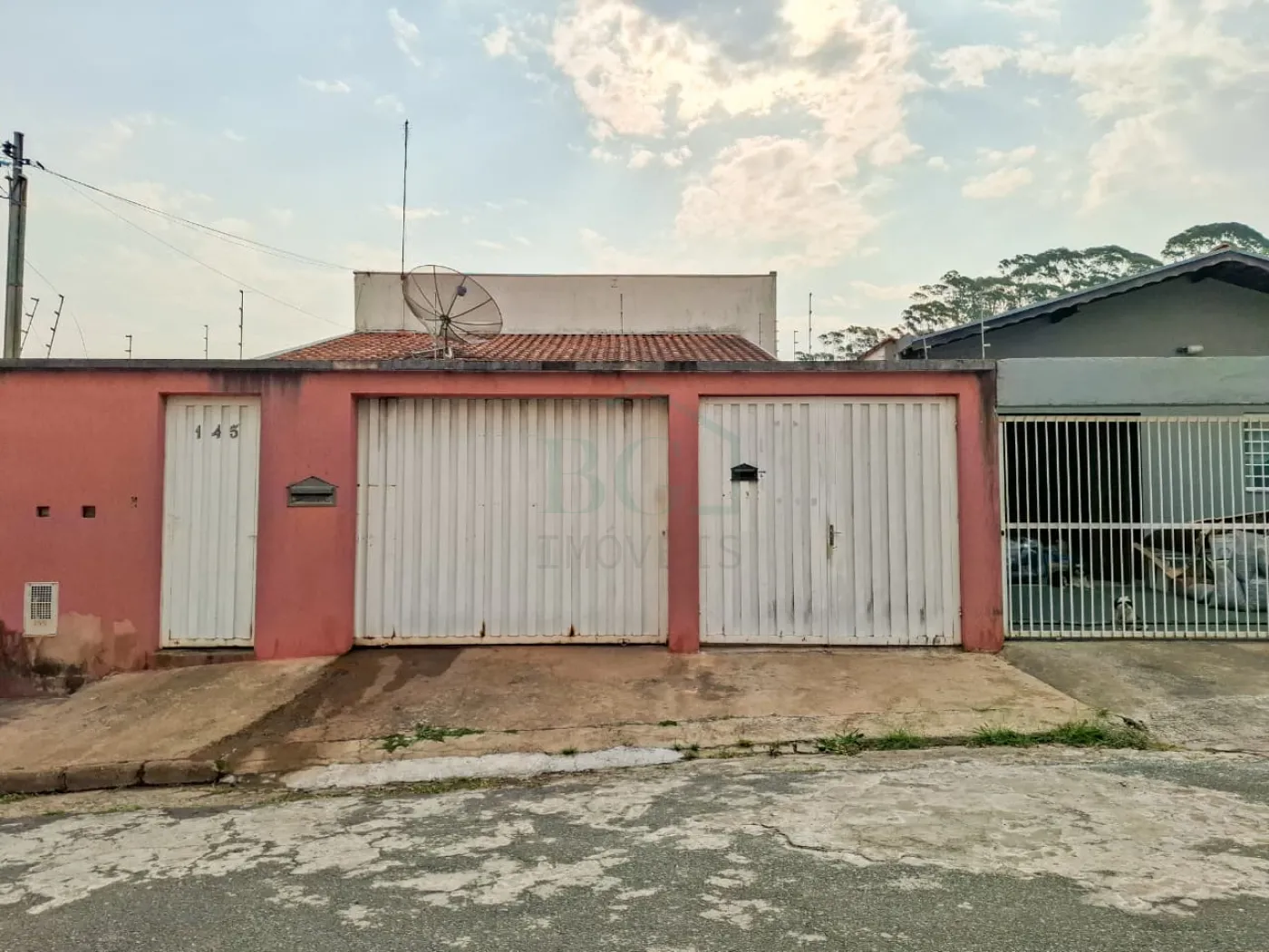Casa para alugar com 2 quartos, 50m² - Foto 1