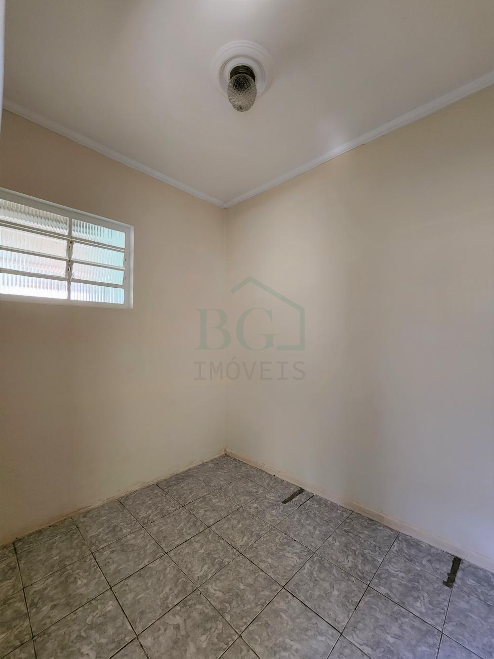 Casa para alugar com 2 quartos, 66m² - Foto 11