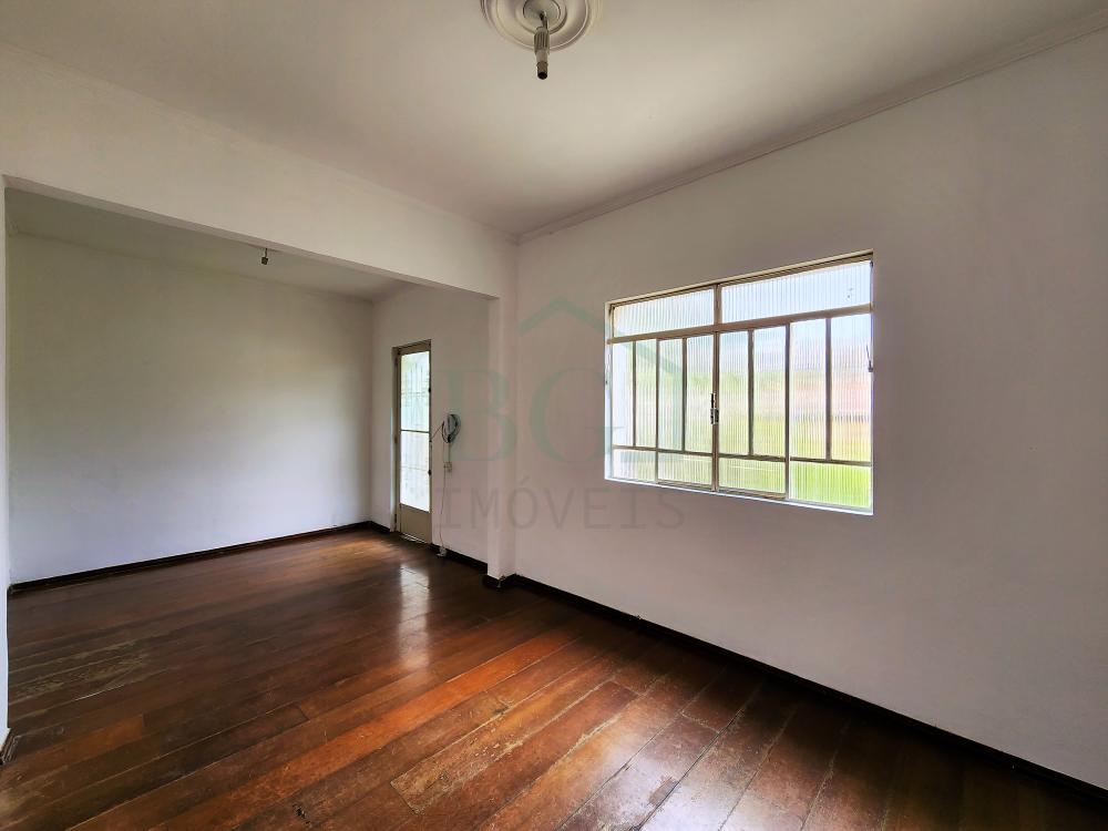 SALA Alugar Casas / Padrão em Poços de Caldas R$ 1.200,00 - Foto 3