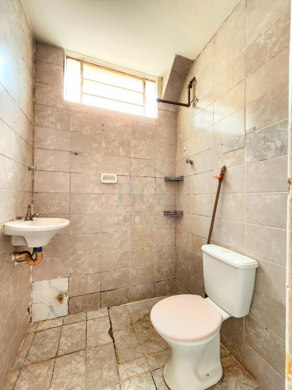 BANHEIRO SOCIAL Alugar Apartamentos / Flat em Poços de Caldas R$ 650,00 - Foto 6