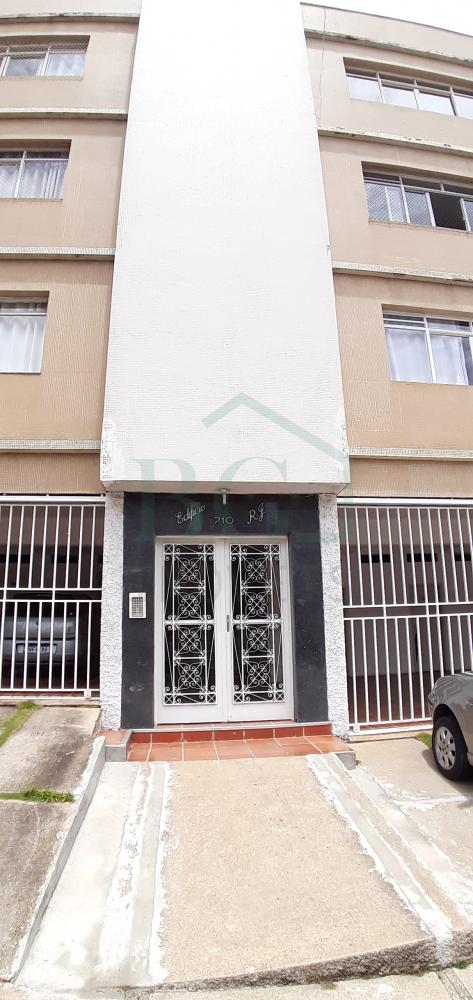 Apartamento à venda com 2 quartos, 105m² - Foto 2