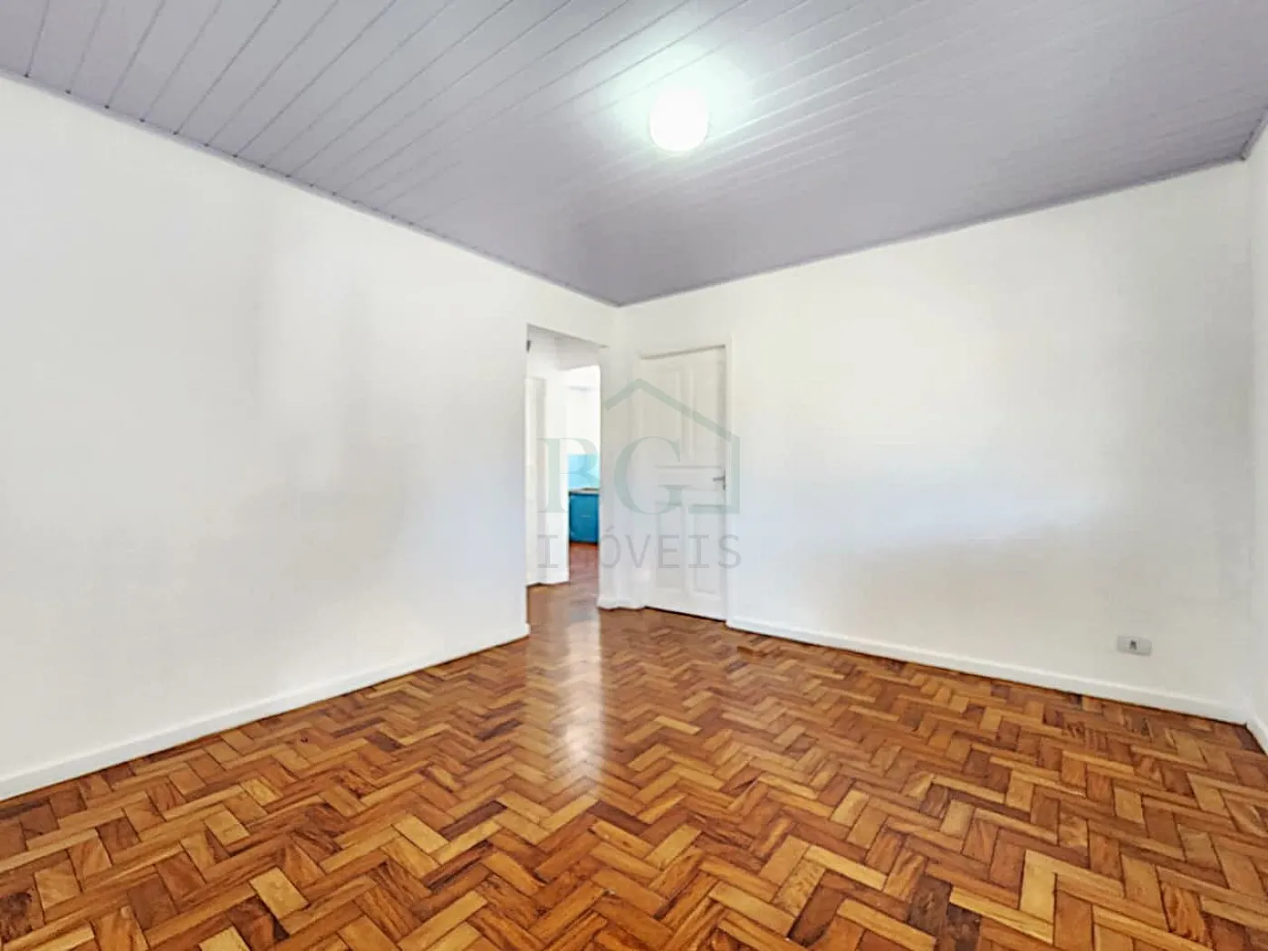 SALA Alugar Casas / Padrão em Poços de Caldas R$ 1.300,00 - Foto 4
