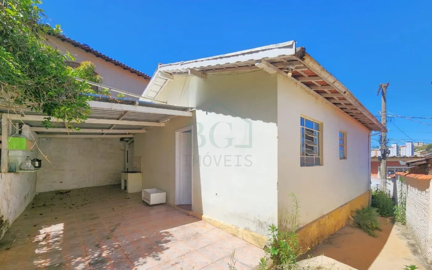 QUINTAL Alugar Casas / Padrão em Poços de Caldas R$ 1.300,00 - Foto 14
