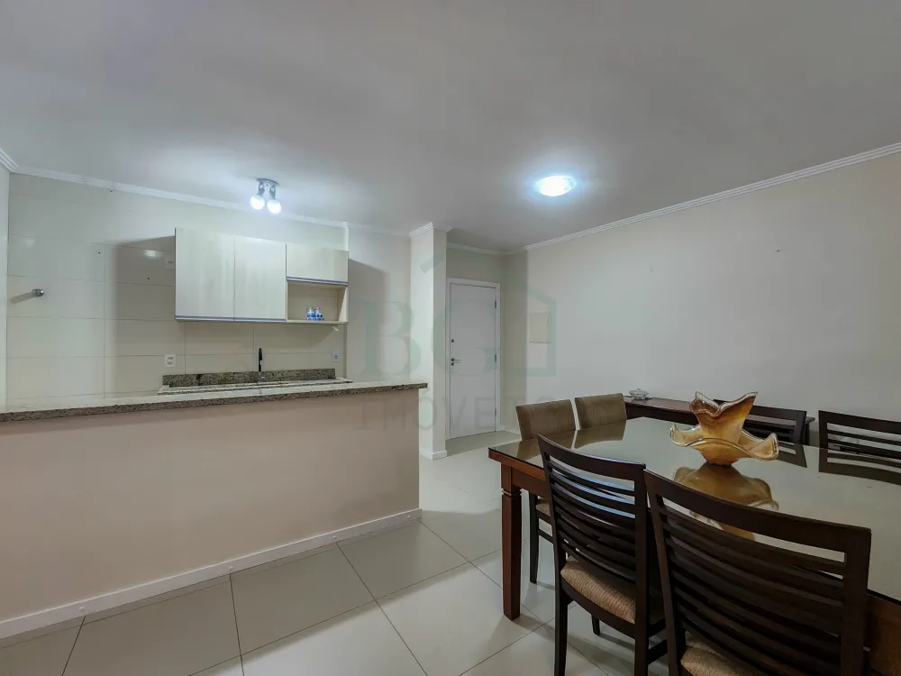 Apartamento à venda com 2 quartos, 72m² - Foto 5