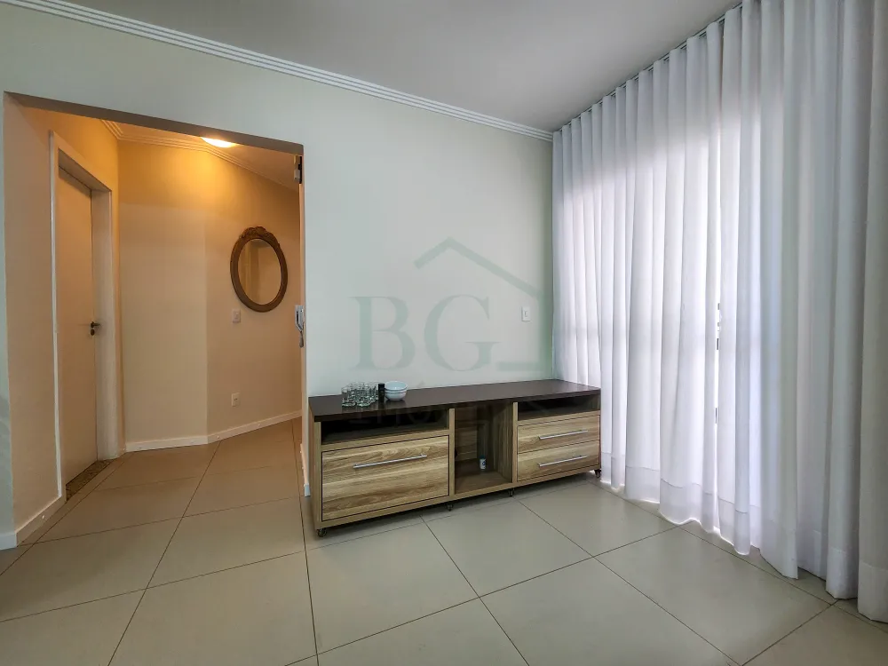 Apartamento à venda com 2 quartos, 72m² - Foto 8