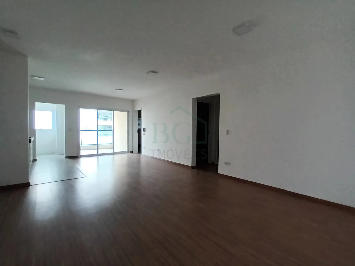 Apartamento à venda com 3 quartos, 94m² - Foto 3