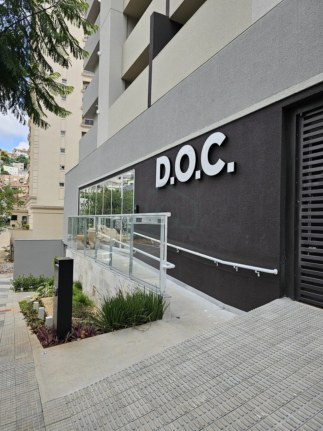 Apartamento à venda com 2 quartos, 65m² - Foto 1