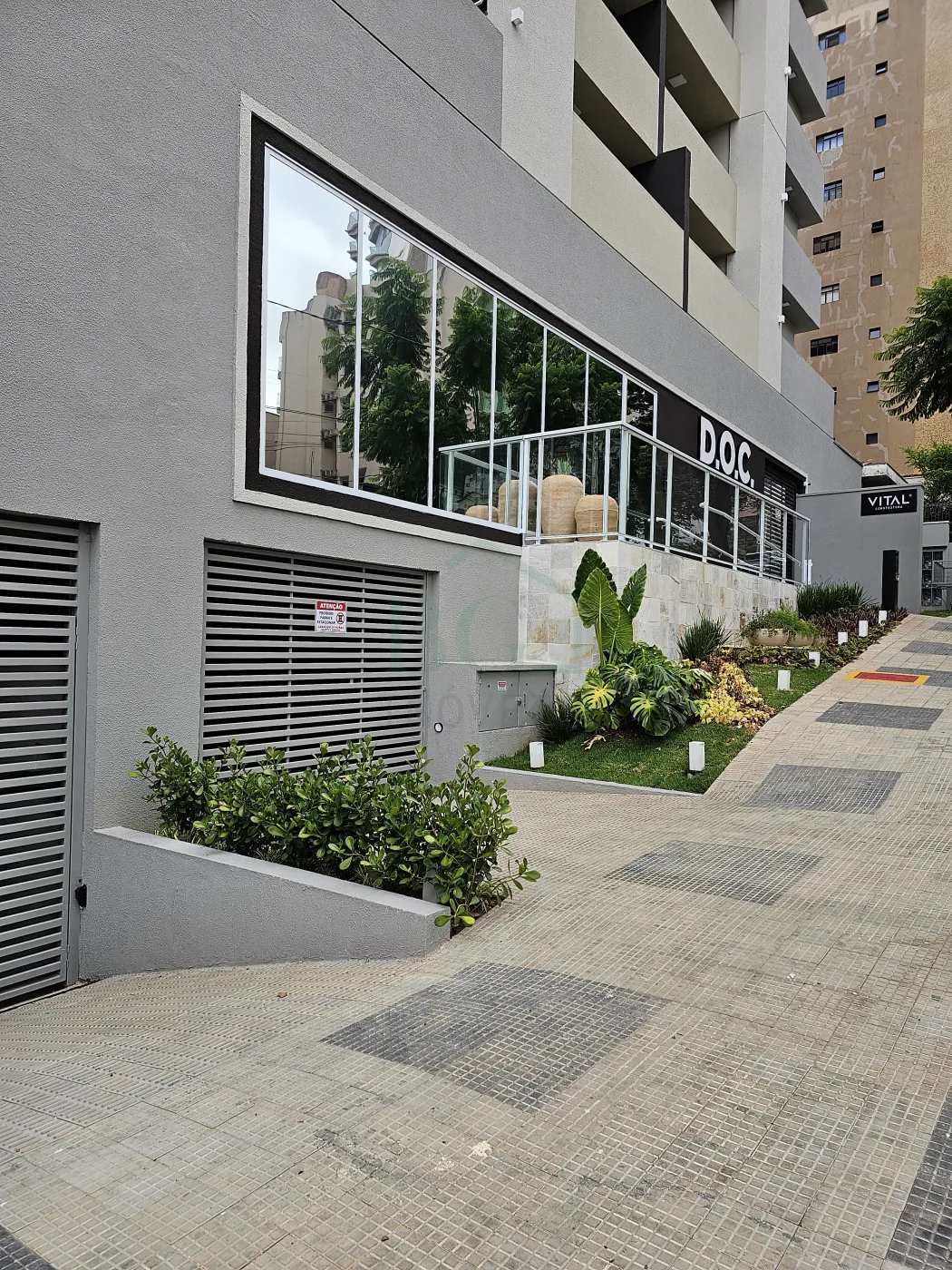 Apartamento à venda com 2 quartos, 65m² - Foto 2