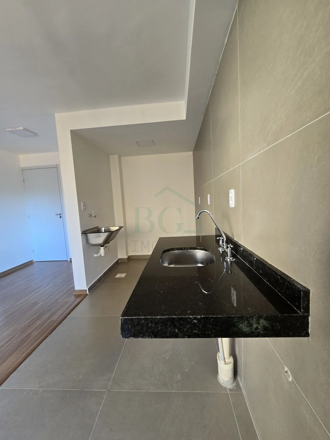 Apartamento à venda com 2 quartos, 65m² - Foto 28