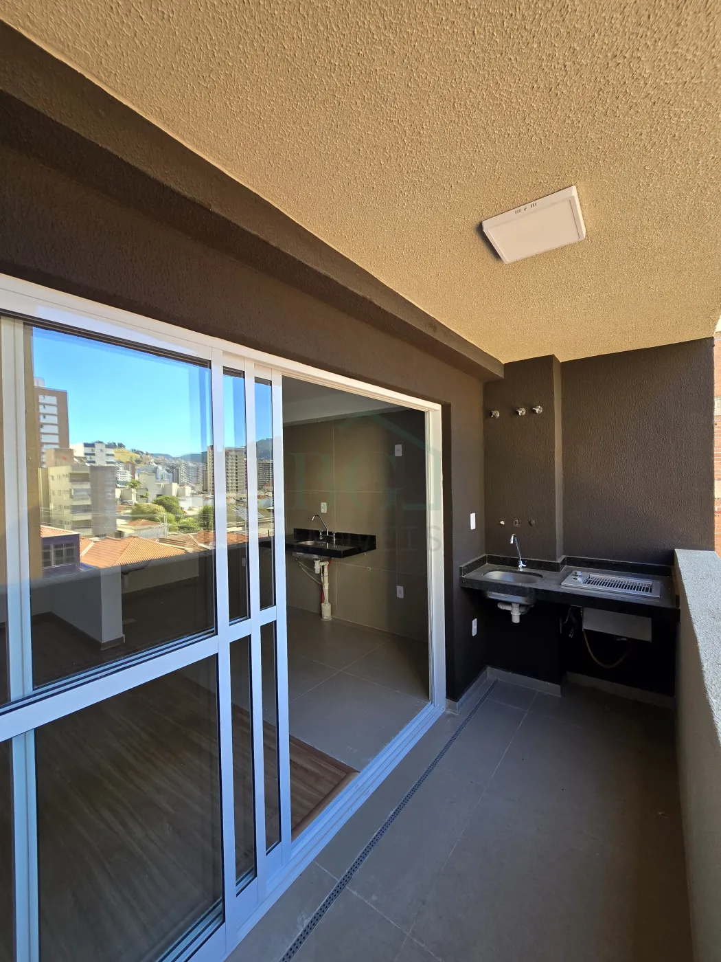 Apartamento à venda com 2 quartos, 65m² - Foto 31
