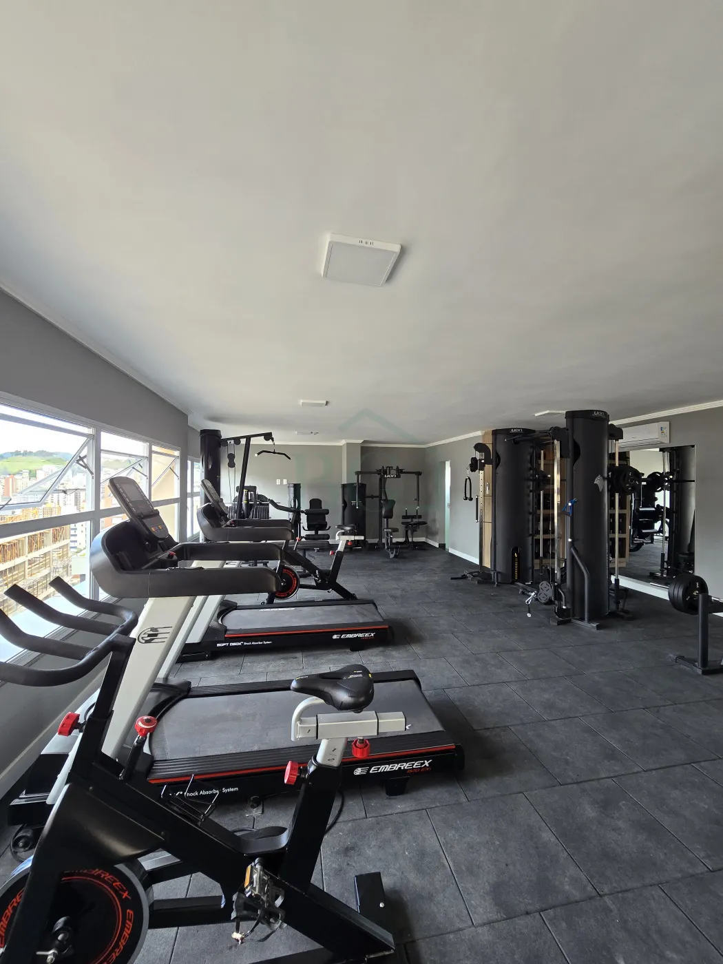 Apartamento à venda com 3 quartos, 144m² - Foto 25