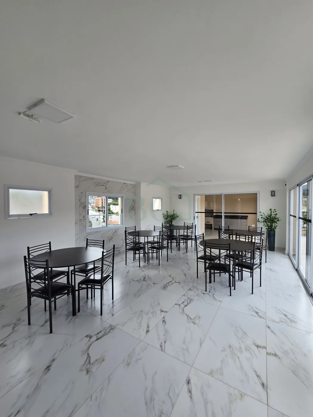 Apartamento à venda com 3 quartos, 144m² - Foto 28