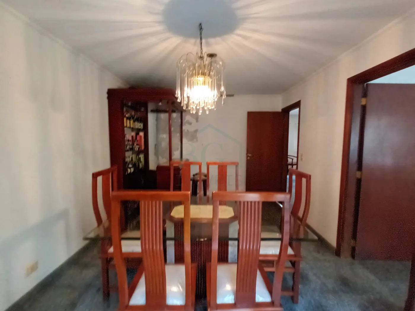Casa à venda com 3 quartos, 225m² - Foto 3