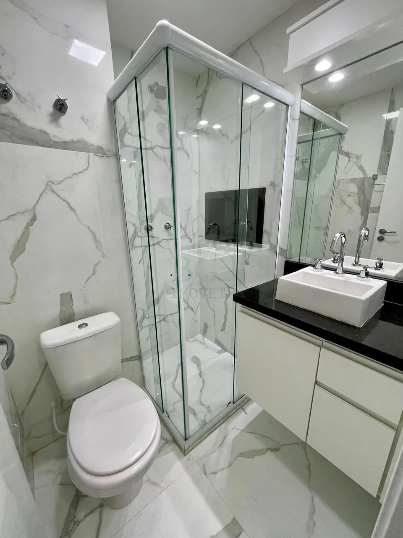 Apartamento à venda com 2 quartos, 83m² - Foto 8