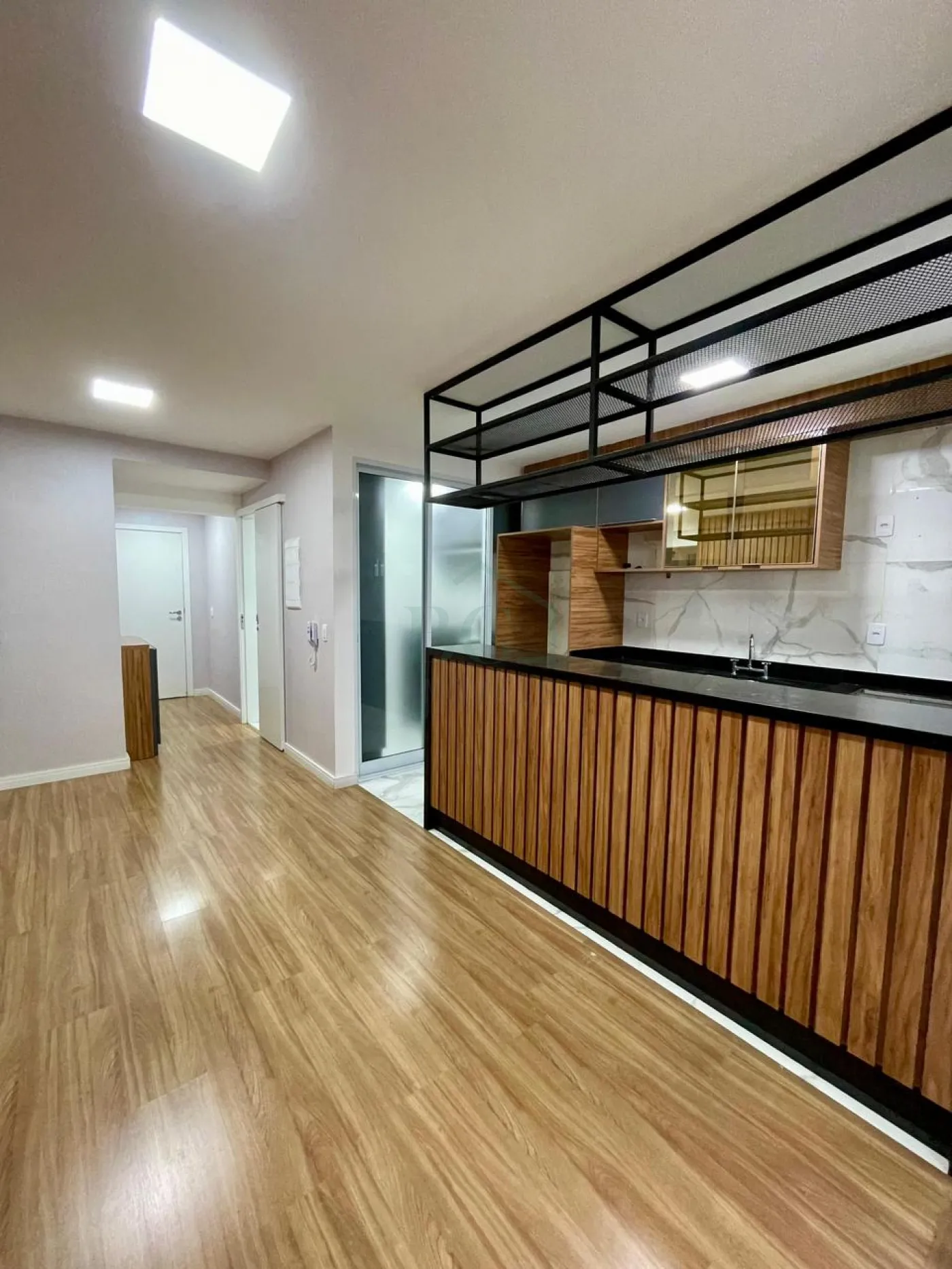 Apartamento à venda com 2 quartos, 83m² - Foto 4