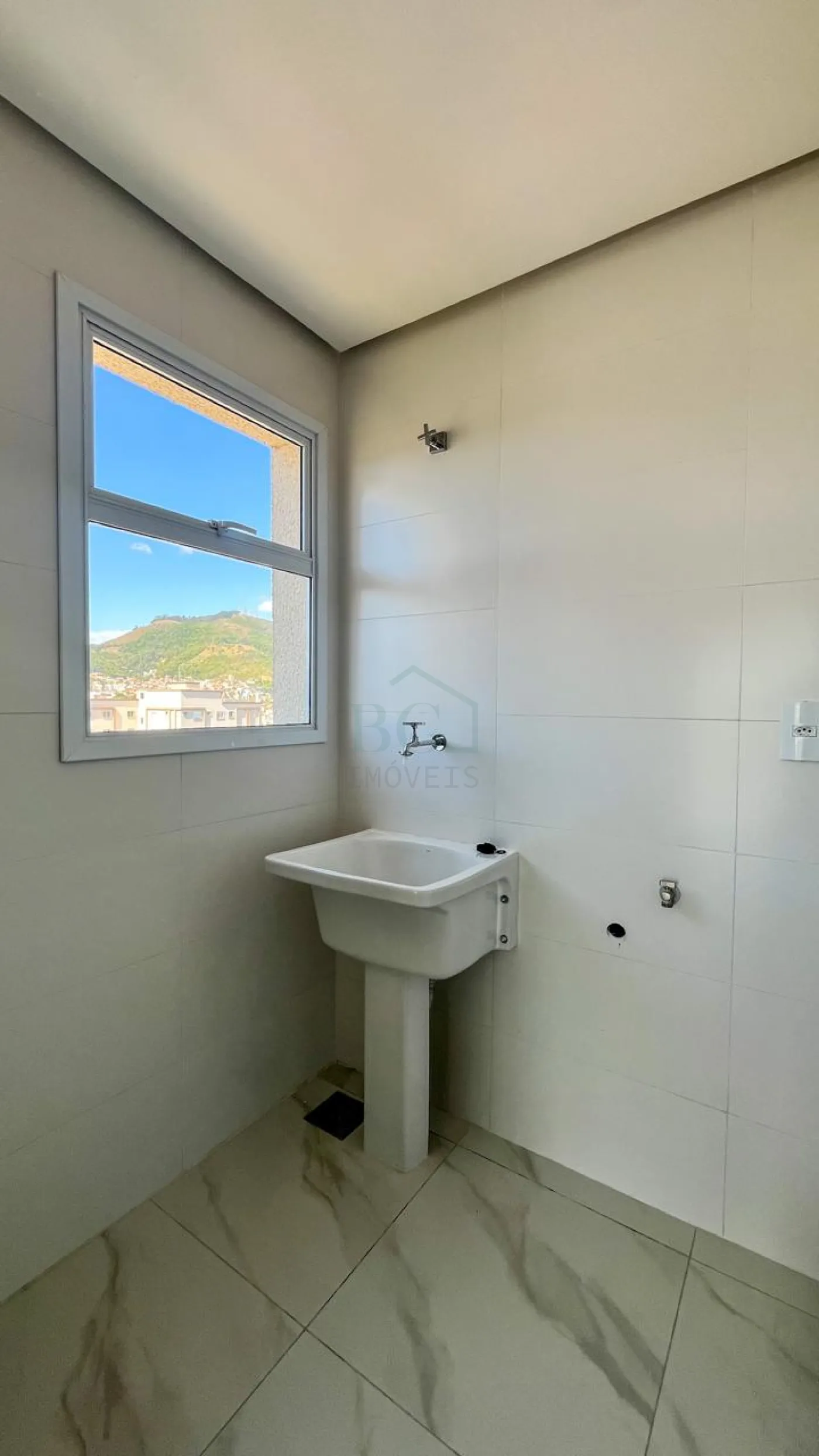 ÁREA DE SERVIÇO Alugar Apartamentos / Padrão em Poços de Caldas R$ 3.200,00 - Foto 25