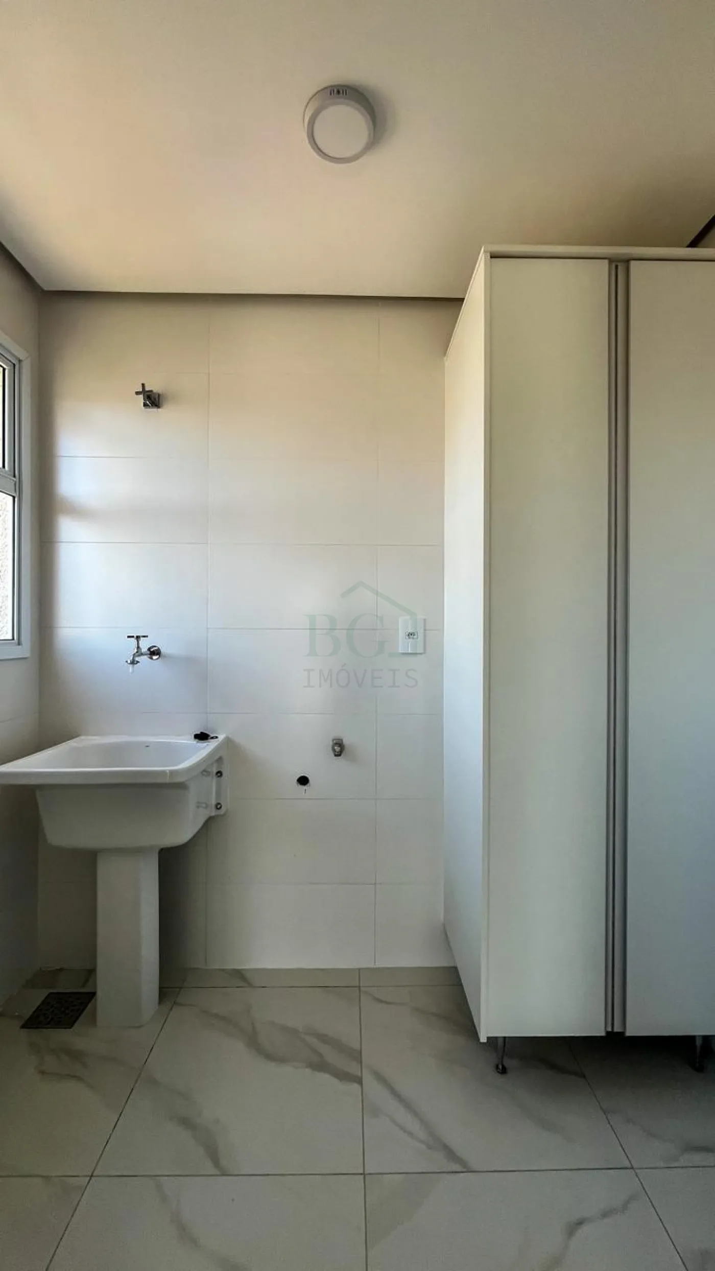ÁREA DE SERVIÇO Alugar Apartamentos / Padrão em Poços de Caldas R$ 3.200,00 - Foto 26