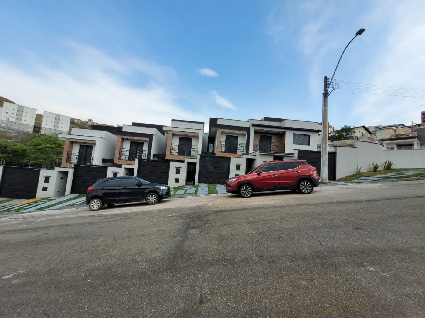 Casa à venda com 2 quartos, 95m² - Foto 1