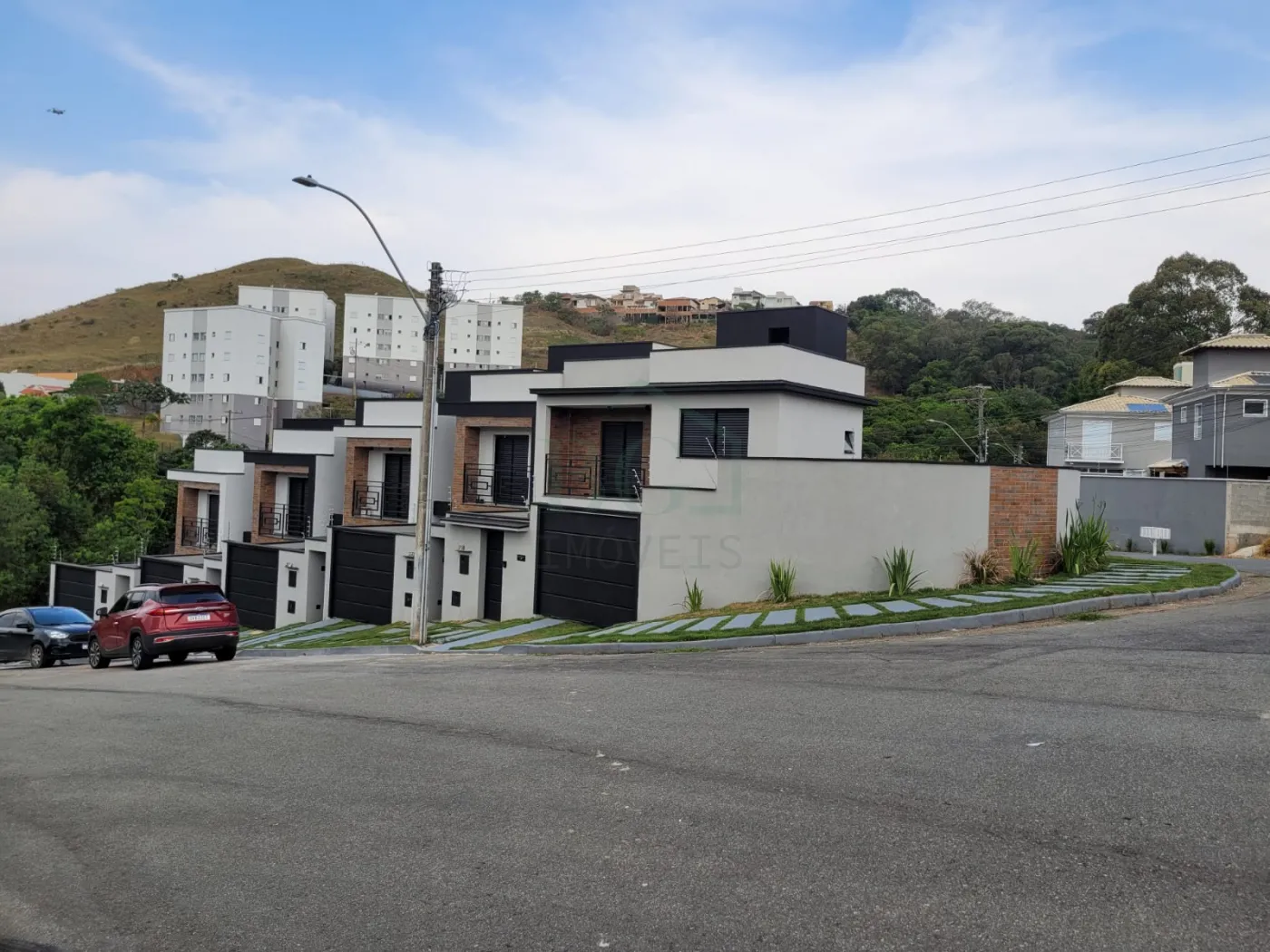Casa à venda com 2 quartos, 95m² - Foto 2
