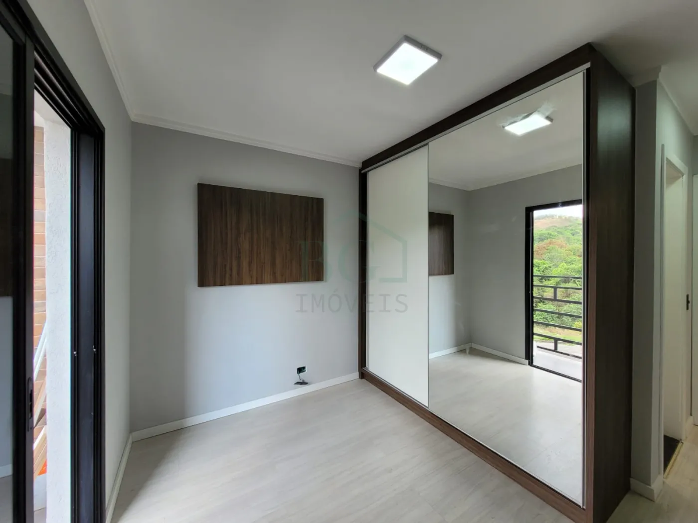 Casa à venda com 2 quartos, 95m² - Foto 25