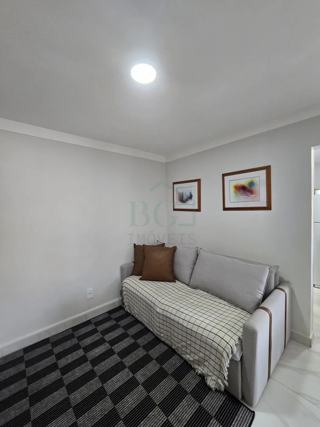 Apartamento à venda com 2 quartos, 73m² - Foto 2