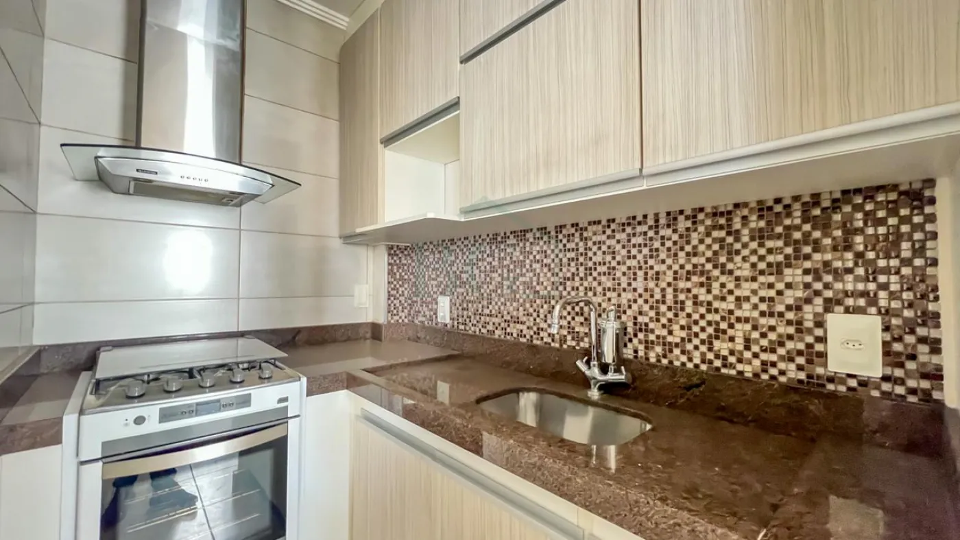 COZINHA Alugar Apartamentos / Padrão em Poços de Caldas R$ 2.000,00 - Foto 10