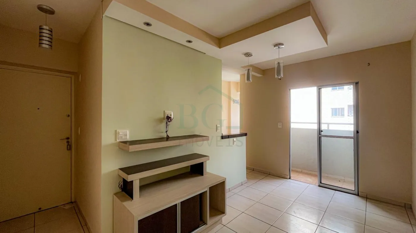 SALA Alugar Apartamentos / Padrão em Poços de Caldas R$ 2.000,00 - Foto 4