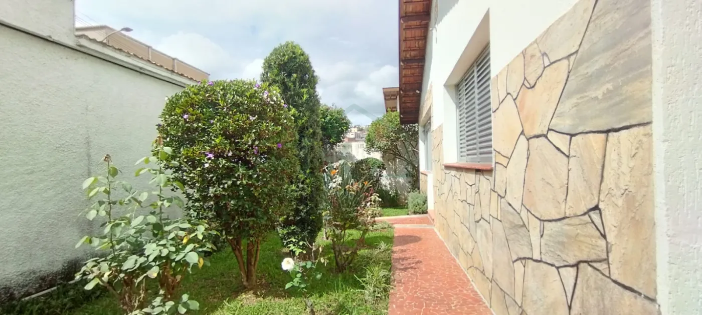Casa à venda com 3 quartos, 150m² - Foto 2