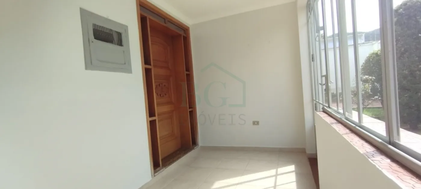 Casa à venda com 3 quartos, 150m² - Foto 4