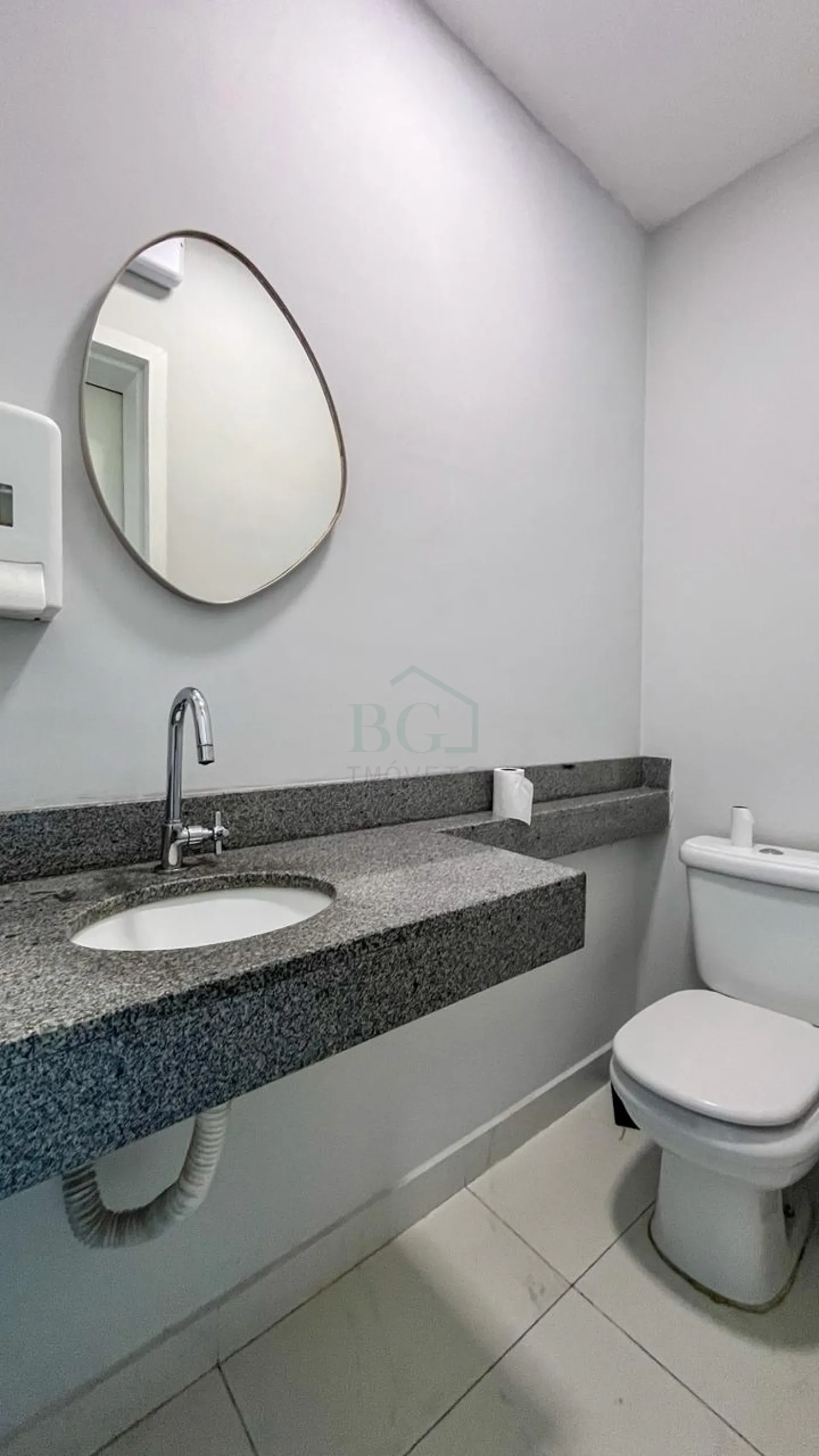 LAVABO CONDOMÍNIO Alugar Apartamentos / Padrão em Poços de Caldas R$ 1.500,00 - Foto 17