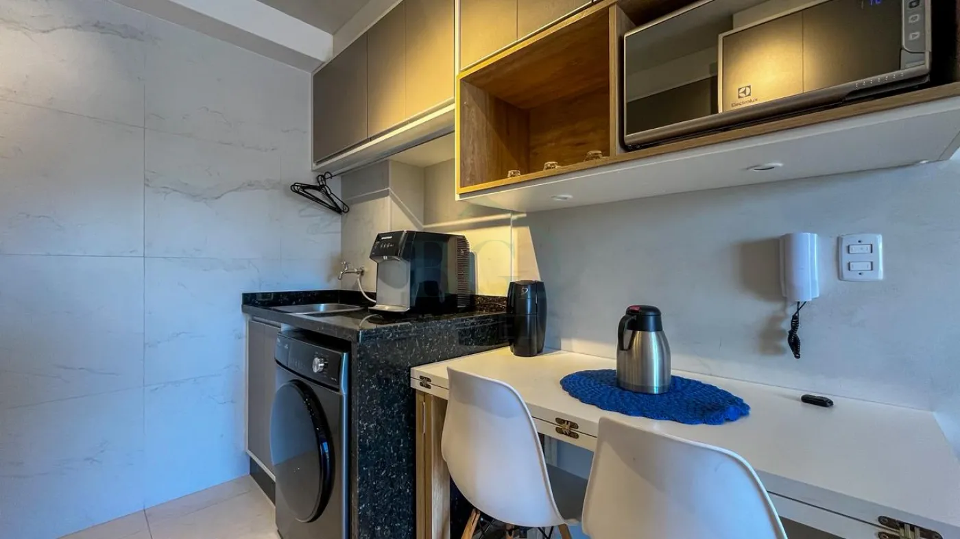 COZINHA Alugar Apartamentos / Padrão em Poços de Caldas R$ 1.500,00 - Foto 13