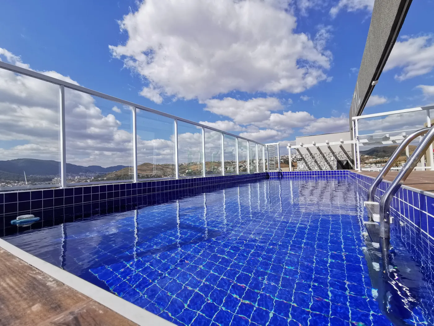PISCINA Alugar Apartamentos / Padrão em Poços de Caldas R$ 1.500,00 - Foto 21