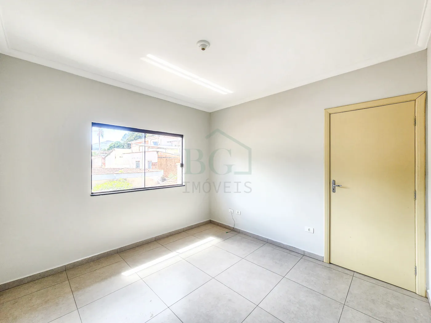 Casa para alugar com 1 quarto, 45m² - Foto 2