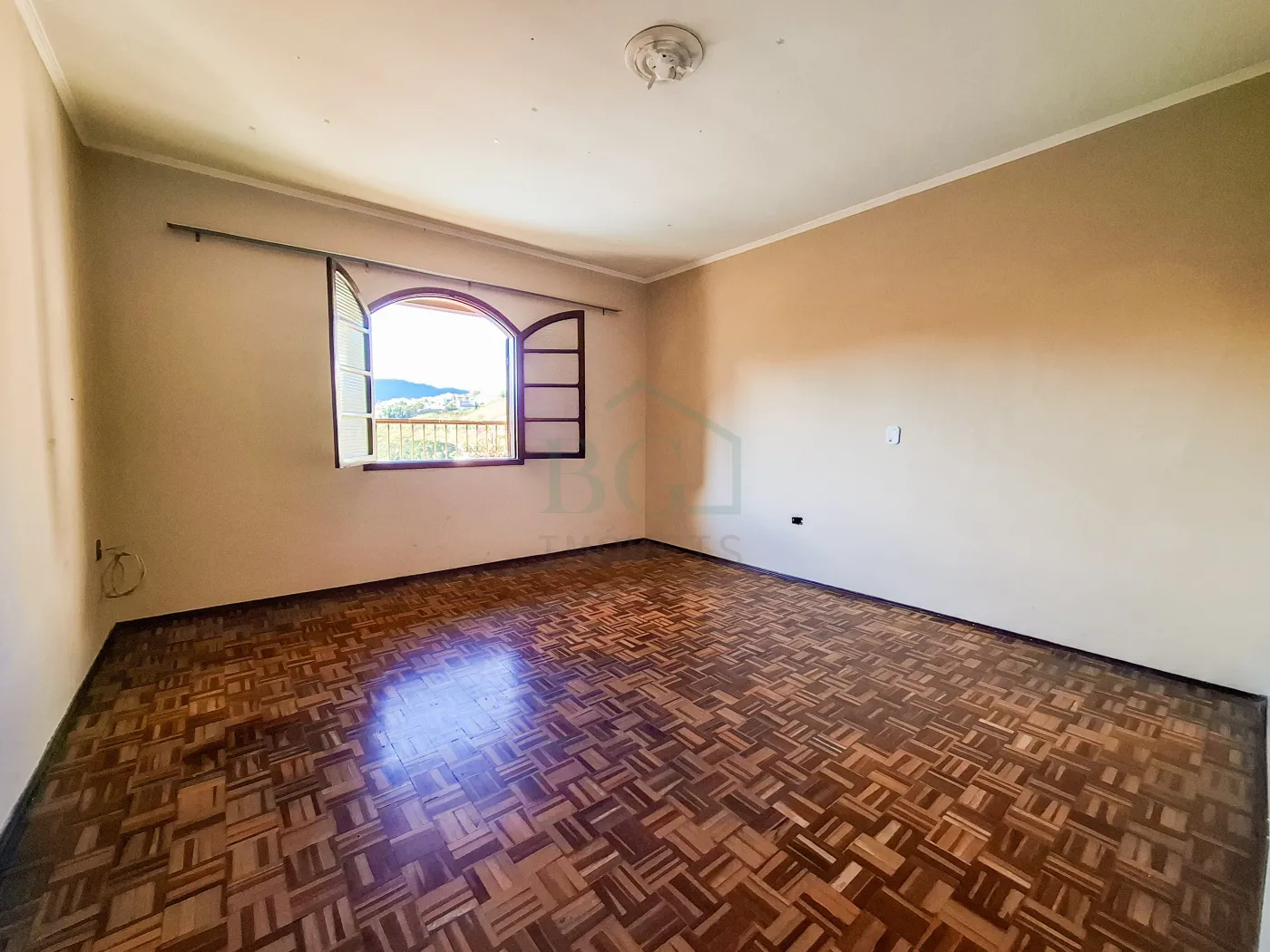 Casa para alugar com 4 quartos, 150m² - Foto 11