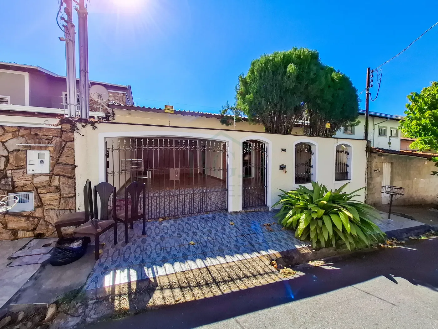 Casa para alugar com 4 quartos, 150m² - Foto 2