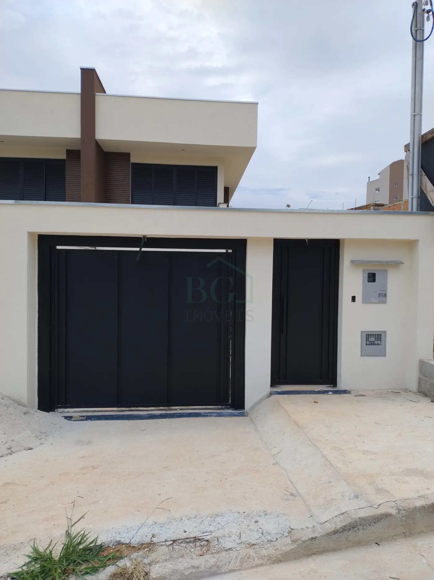 FACHADA Comprar Casas / Padrão em Poços de Caldas R$ 780.000,00 - Foto 1