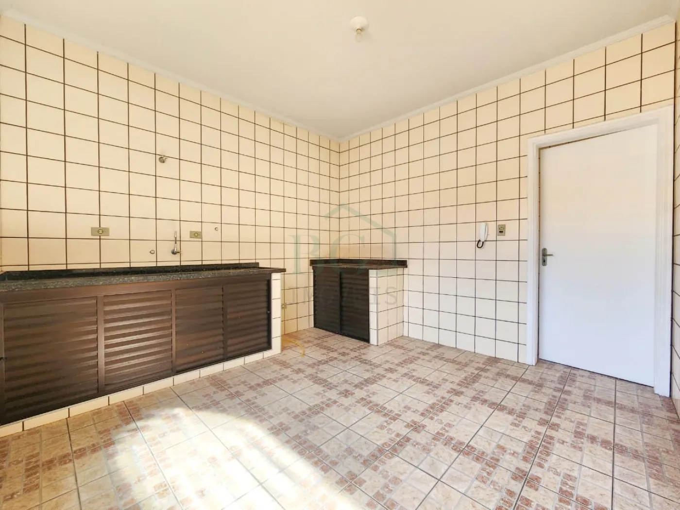 COZINHA Alugar Apartamentos / Padrão em Poços de Caldas R$ 1.600,00 - Foto 14