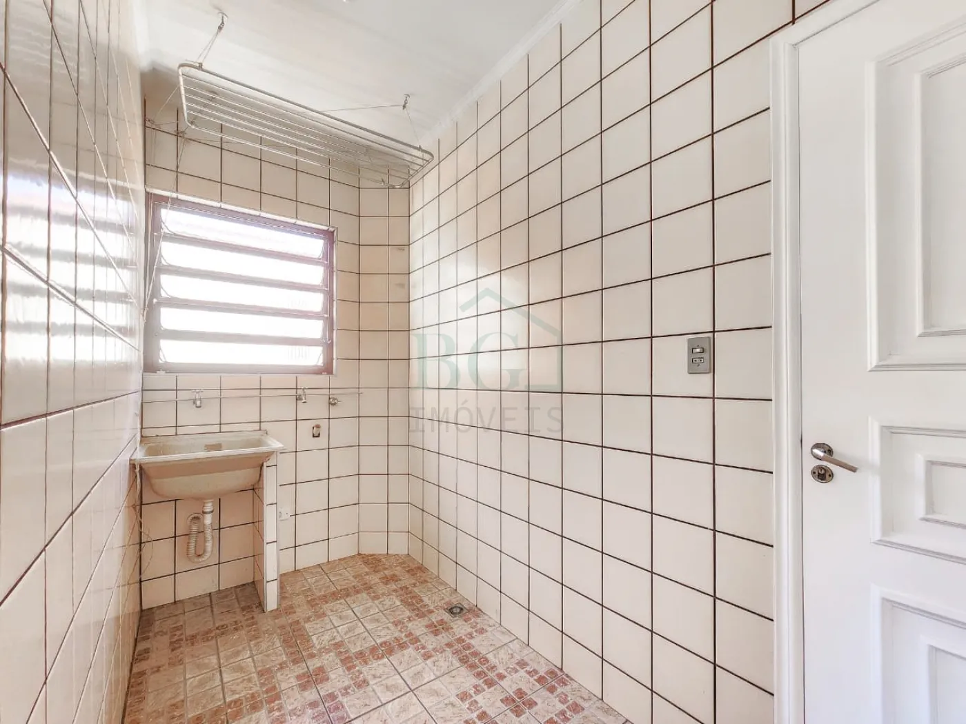 ÁREA DE SERVIÇO Alugar Apartamentos / Padrão em Poços de Caldas R$ 1.600,00 - Foto 17