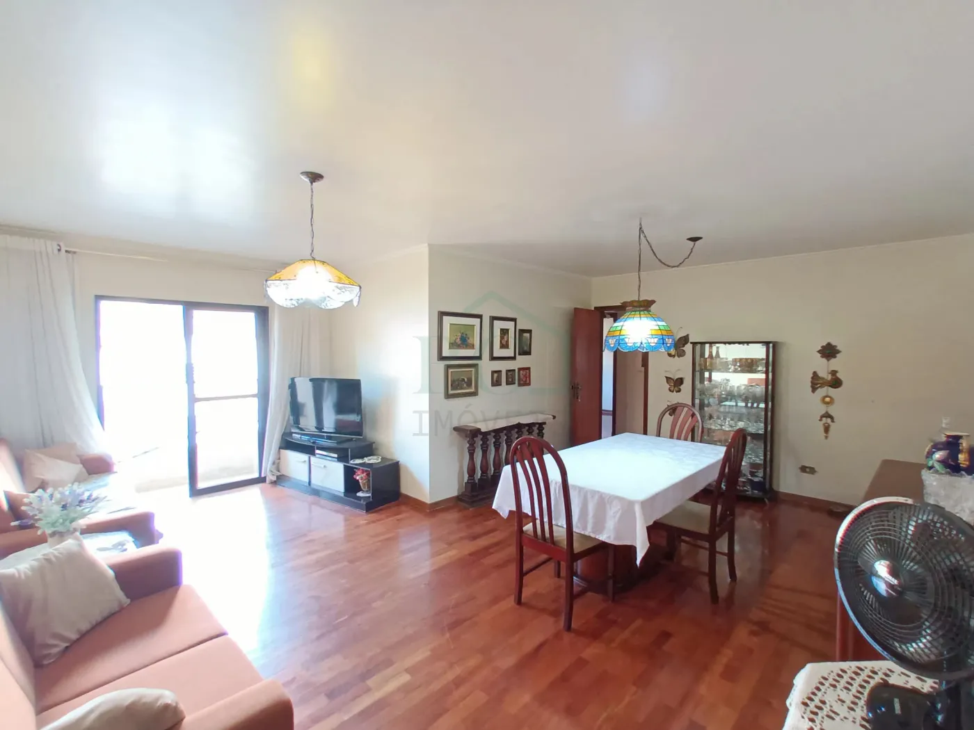 Apartamento à venda com 3 quartos, 110m² - Foto 2
